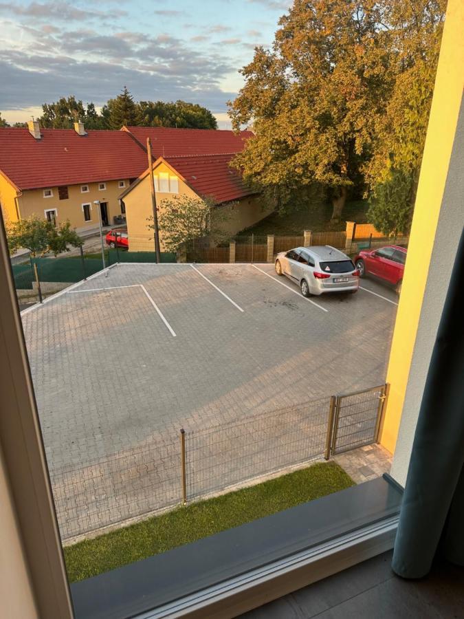 Byt Apartman 74M2 Vyhled Klid Priroda Praha Eksteriør bilde